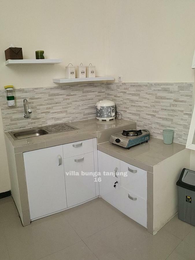 Villa Syariah Bunga Tanjung 16 Бату Екстериор снимка