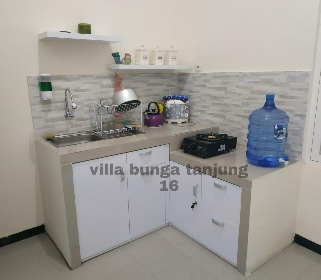 Villa Syariah Bunga Tanjung 16 Бату Екстериор снимка