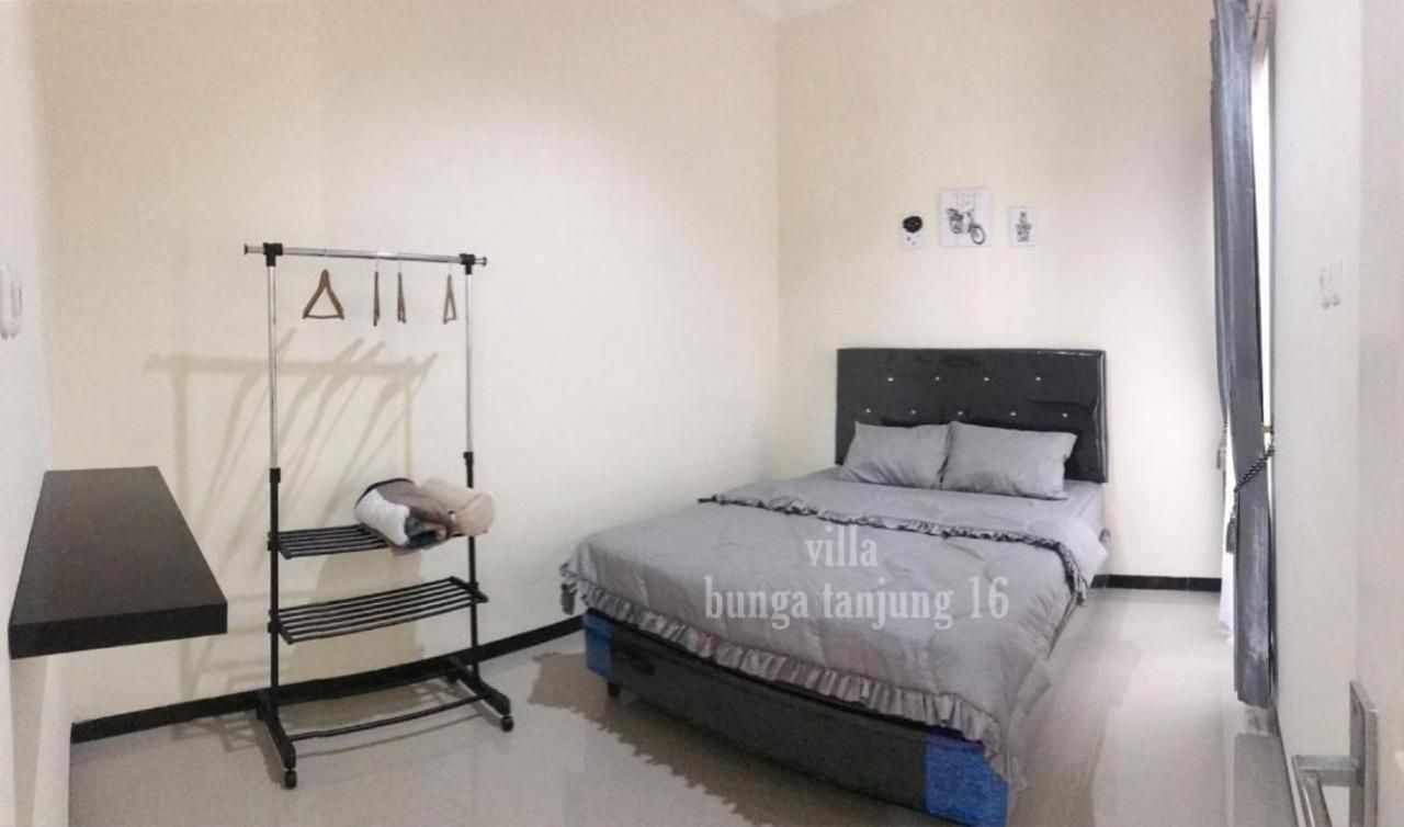 Villa Syariah Bunga Tanjung 16 Бату Екстериор снимка