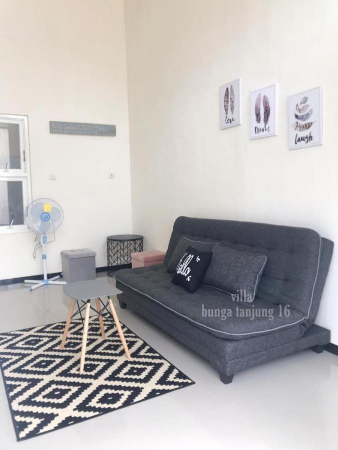 Villa Syariah Bunga Tanjung 16 Бату Екстериор снимка