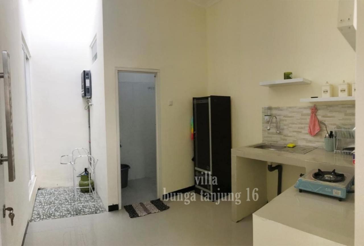 Villa Syariah Bunga Tanjung 16 Бату Екстериор снимка